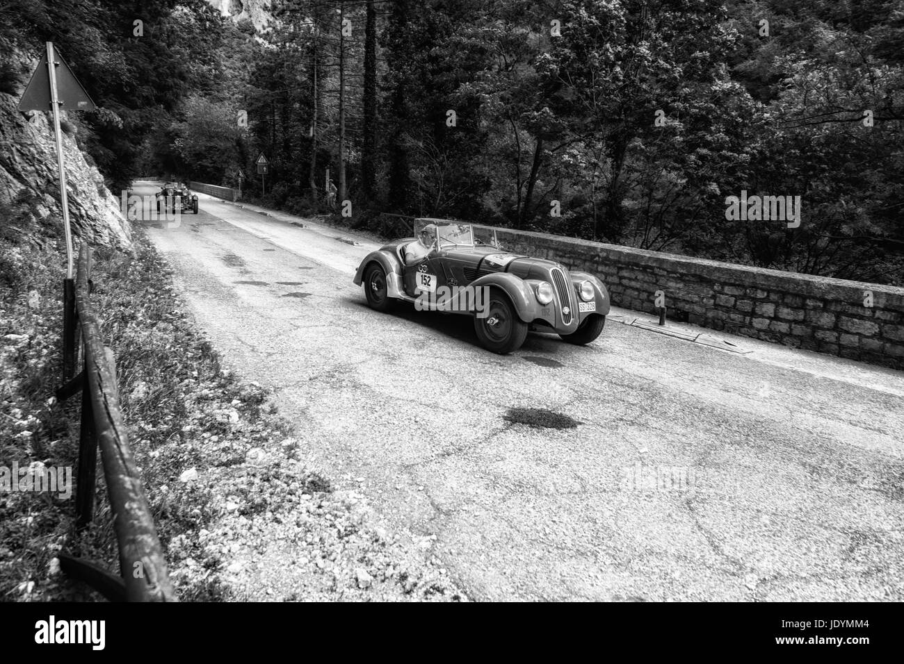 BMW 328 1939 auf einem alten Rennwagen Rallye Mille Miglia 2017 die berühmte italienische historische Rennen (1927-1957) am 19. Mai 2017 Stockfoto