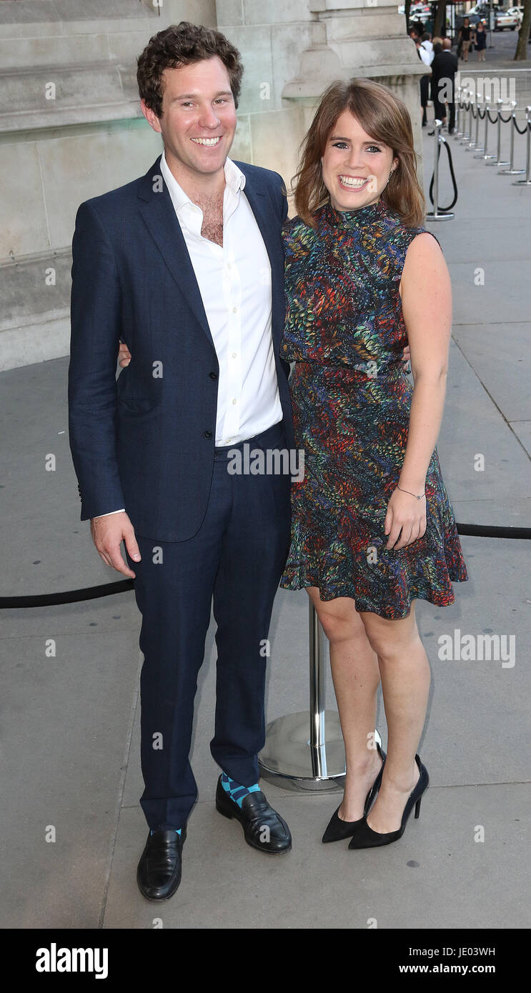 London, UK. 21. Juni 2017. Jack Brooksbank, Prinzessin Eugenie von York, V & ein Sommerfest, Victoria & Albert Museum, London UK, 21. Juni 2017, Foto von Richard Goldschmidt Credit: Rich Gold/Alamy Live-Nachrichten Stockfoto