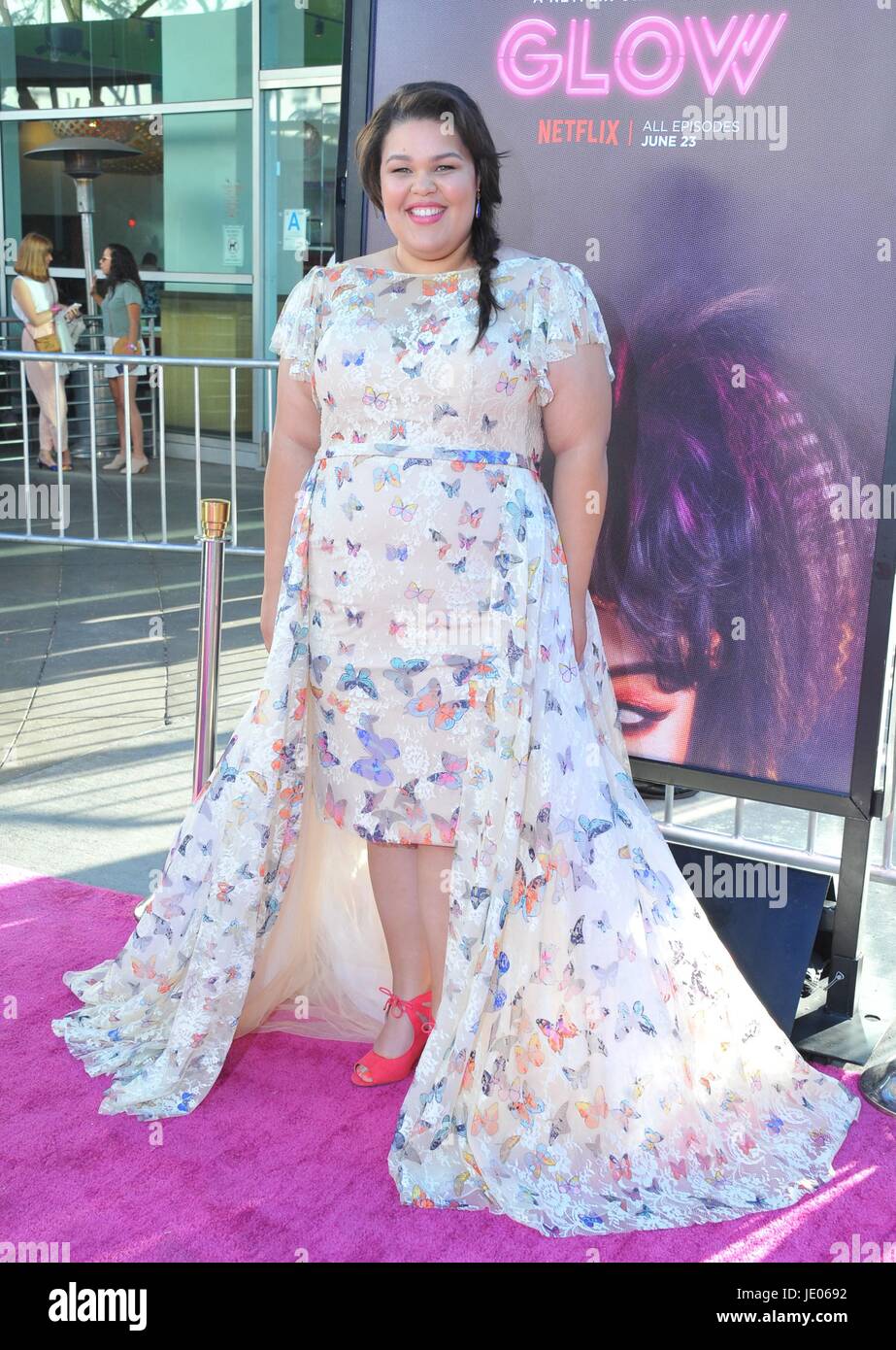 Los Angeles, CA, USA. 21. Juni 2017. Britney Young im Ankunftsbereich für Netflix Original Serie Premiere von GLOW, Arclight Dome, Los Angeles, CA 21. Juni 2017. Bildnachweis: Dee Cercone/Everett Collection/Alamy Live-Nachrichten Stockfoto