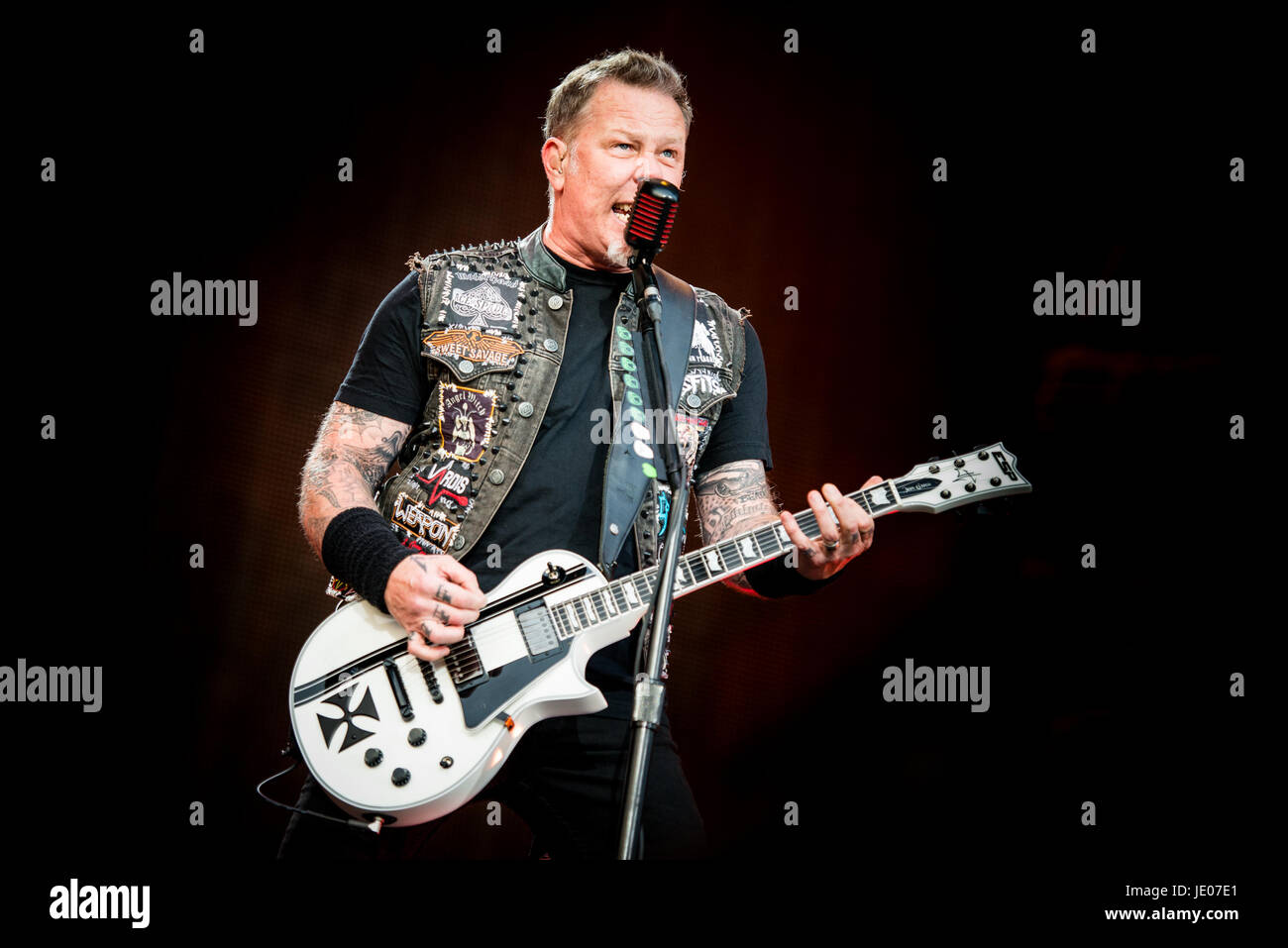 31. Mai 2015: Metallica, die live auf der Bühne beim Rockavaria Festival 2015 in München Foto: Alessandro Bosio Stockfoto