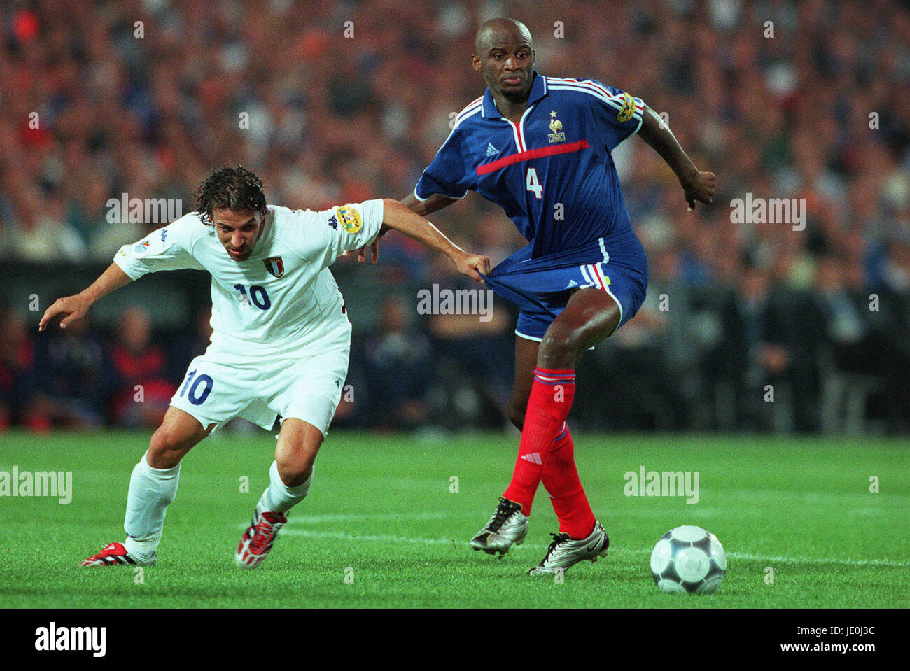 DEL PIERO & PATRICK VIEIRA Frankreich / Italien 4. Juli 2000 Stockfoto