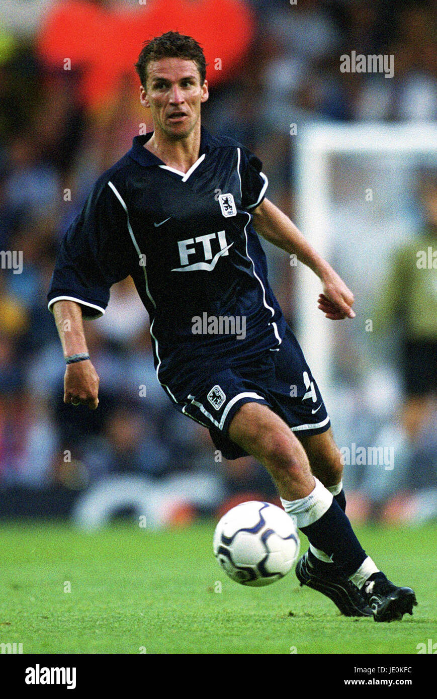 MARCO KURZ 1860 TSV MUNCHEN LEEDS ELLAND RD 8. August 2000 Stockfoto