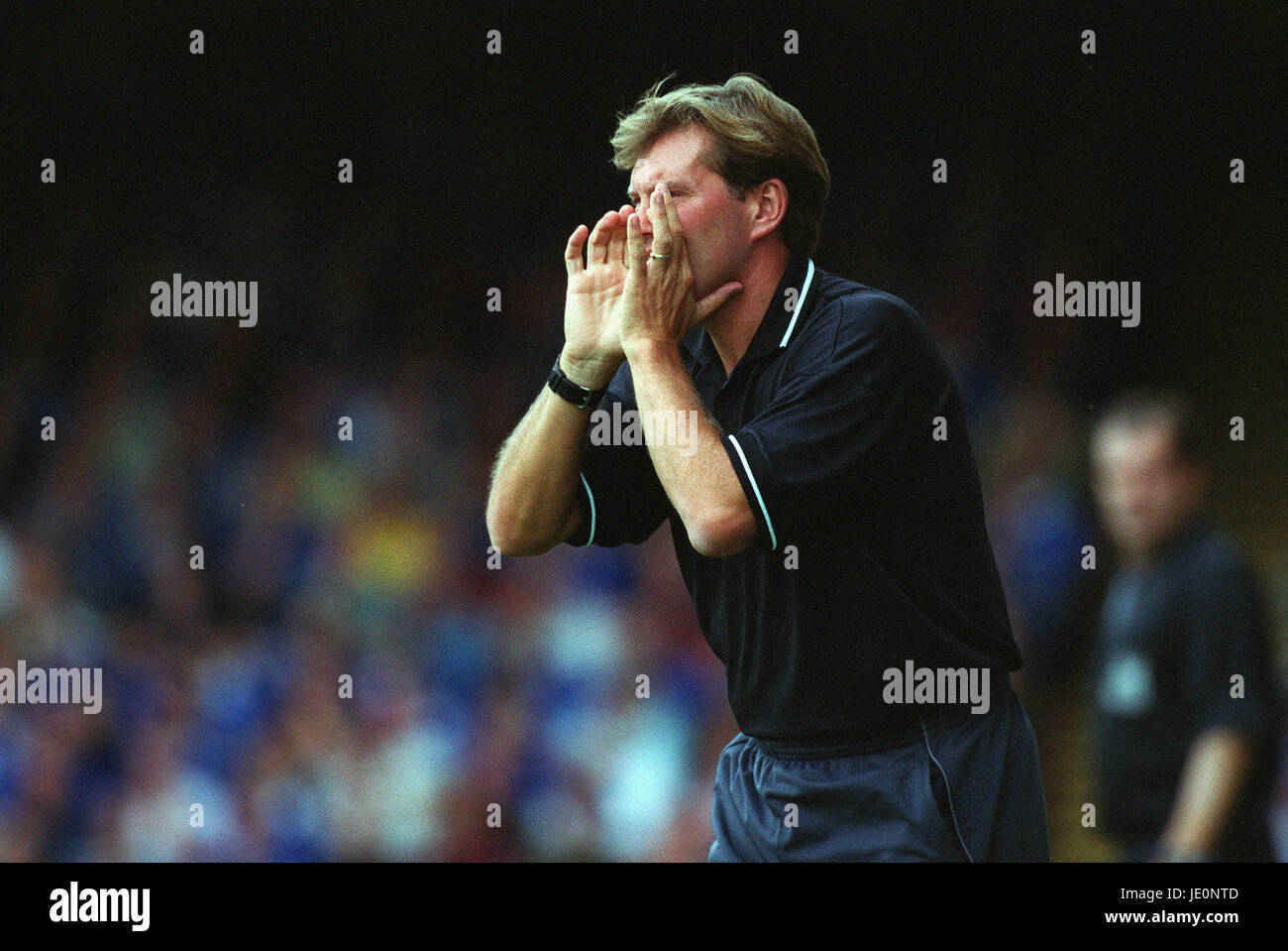 GLENN HODDLE SOUTHAMPTON MANAGER LEICESTER FILBERT STREET 9. September 2000 Stockfoto