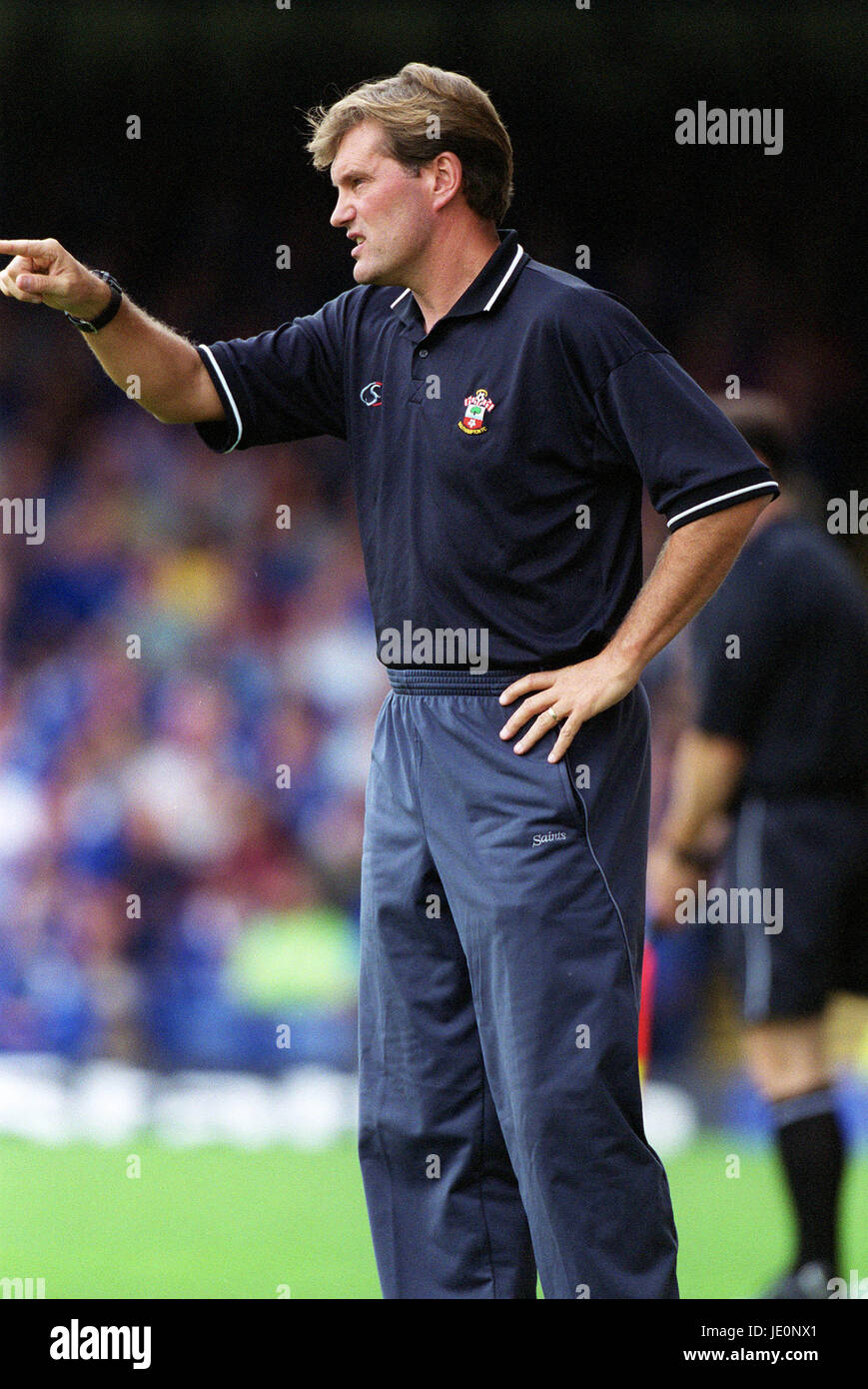 GLENN HODDLE SOUTHAMPTON MANAGER LEICESTER FILBERT STREET 9. September 2000 Stockfoto