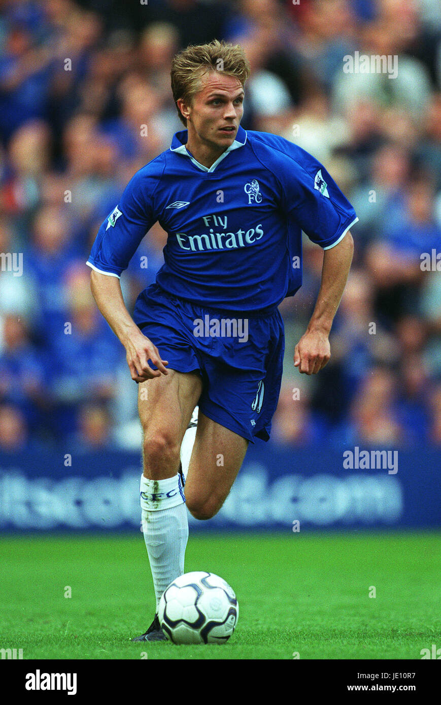 JESPER GRONKJAER CHELSEA FC STAMFORD BRIDGE LONDON ENGLAND 8. September 2001 Stockfoto