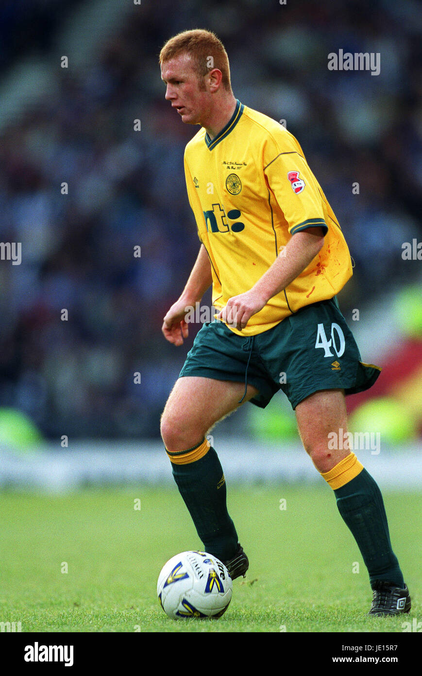 STEPHEN CRAINEY GLASGOW CELTIC FC HAMPDEN PARK von GLASGOW GLASGOW 1. März 2001 Stockfoto