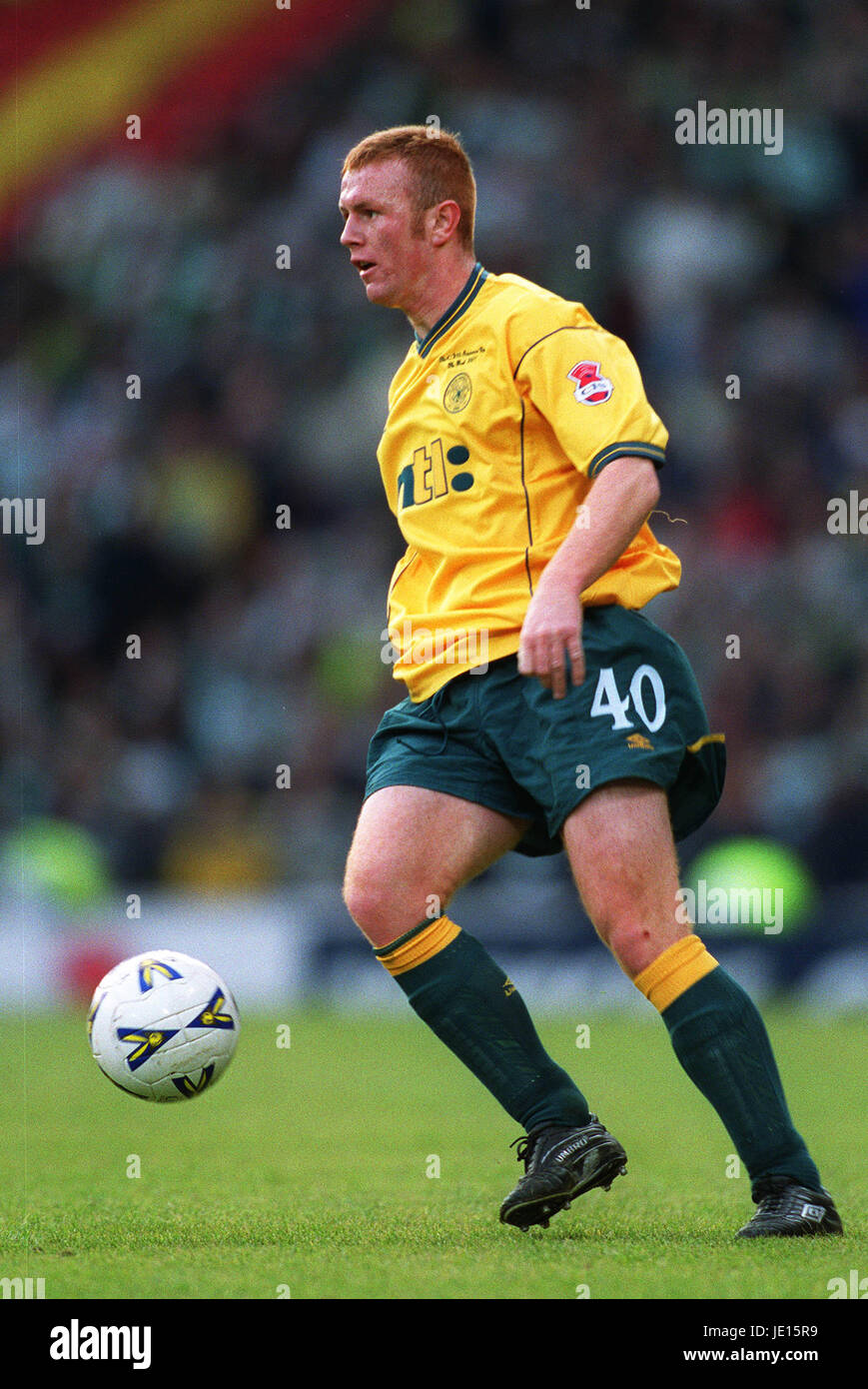 STEPHEN CRAINEY GLASGOW CELTIC FC HAMPDEN PARK von GLASGOW GLASGOW 1. März 2001 Stockfoto