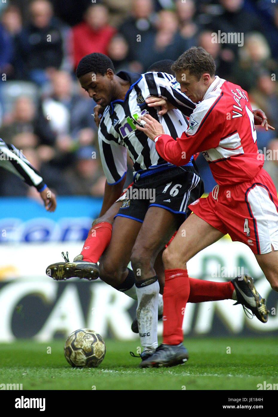 CARL CORT & STEVE VICKERS NEWCASTLE UTD V MIDDLESBROUGH 17. März 2001 Stockfoto