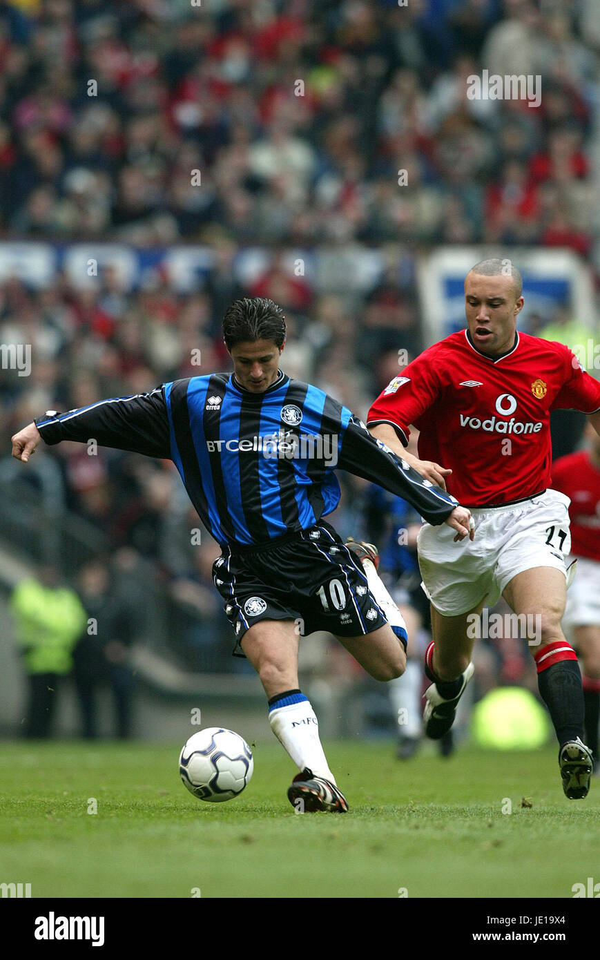 BENITO CARBONE & SILVESTRE MANCHESTER UTD V MIDDLESBROUGH OLD TRAFFORD MANCHESTER 23. März 2002 Stockfoto