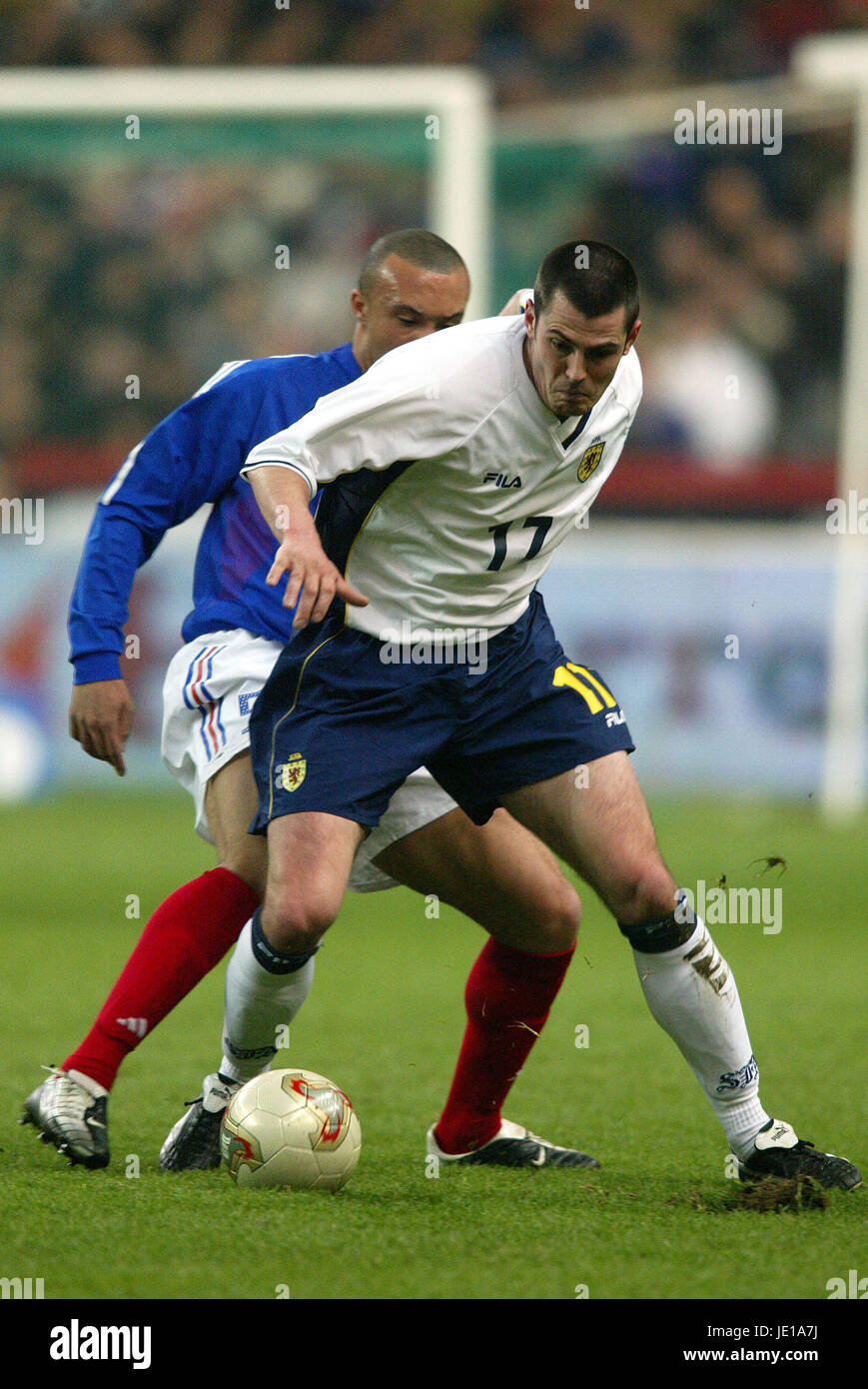 STEVE THOMPSON & SYLVESTRE Frankreich V Schottland STADE Frankreich PARIS 27. März 2002 Stockfoto