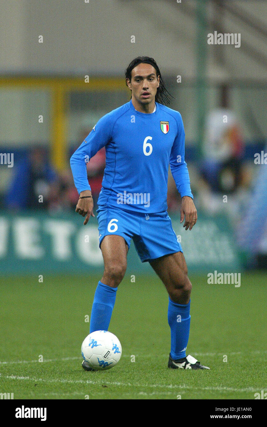 ALESSANDRO NESTA Italien & LAZIO MILAN Mailand Italien 17. April 2002 Stockfoto