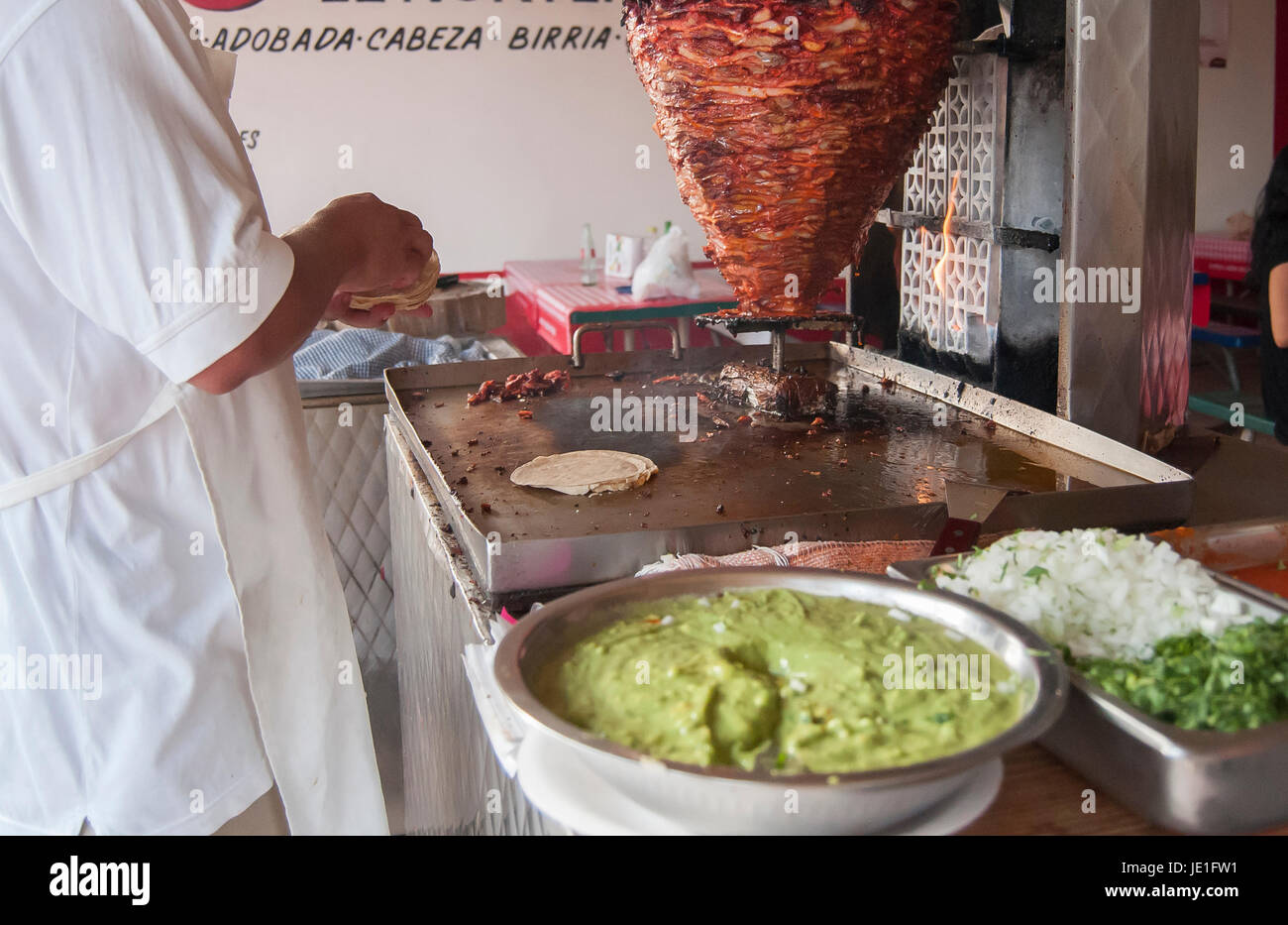 Köstliche Tacos al Pastor in Rosarito Baja California Mexiko Stockfoto