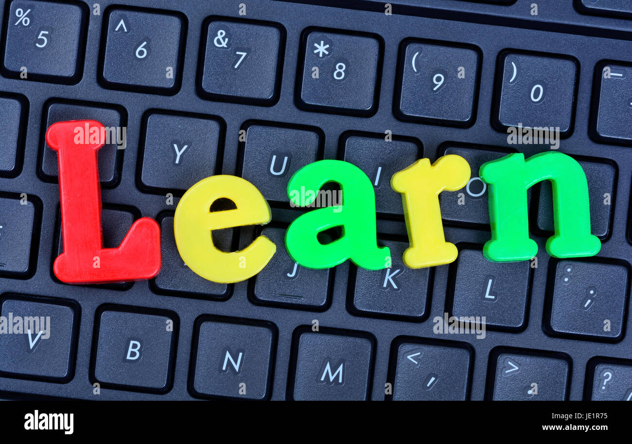 Wort auf Computer Tastatur Nahaufnahme lernen Stockfoto