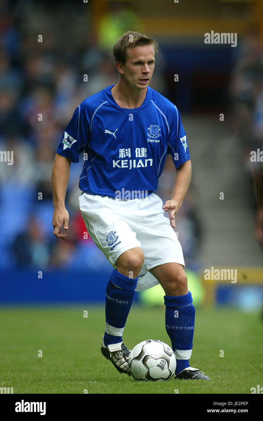 TOBIAS LINDEROTH EVERTON FC GOODISON PARK LIVERPOOL 10. August 2002 Stockfoto