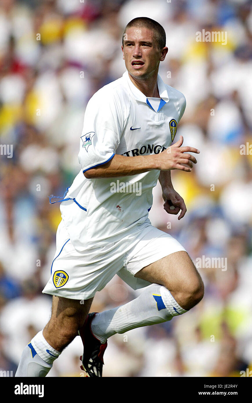 HARRY KEWELL LEEDS UNITED FC ELLAND ROAD LEEDS 17. August 2002 Stockfoto