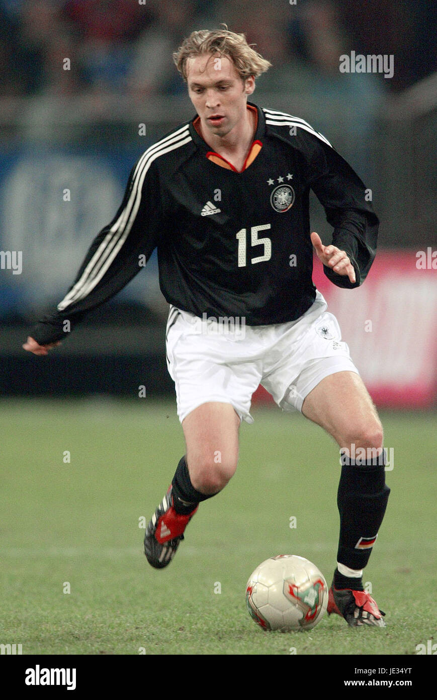 ANDREAS HINKEL Deutschland & VFB STUTTGART GELSENKIRCHEN Deutschland 15. November 2003 Stockfoto