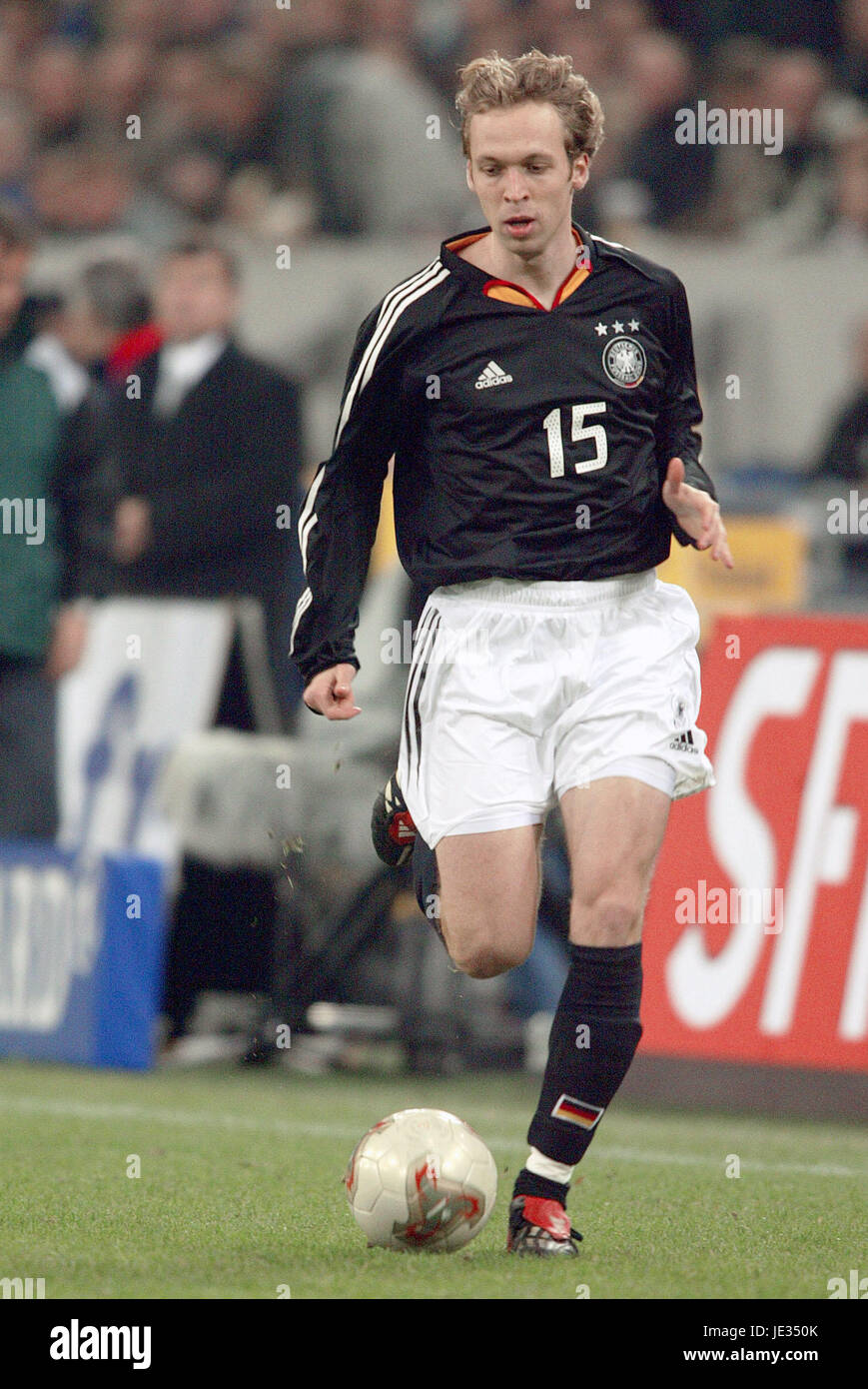 ANDREAS HINKEL Deutschland & VFB STUTTGART GELSENKIRCHEN Deutschland 15. November 2003 Stockfoto