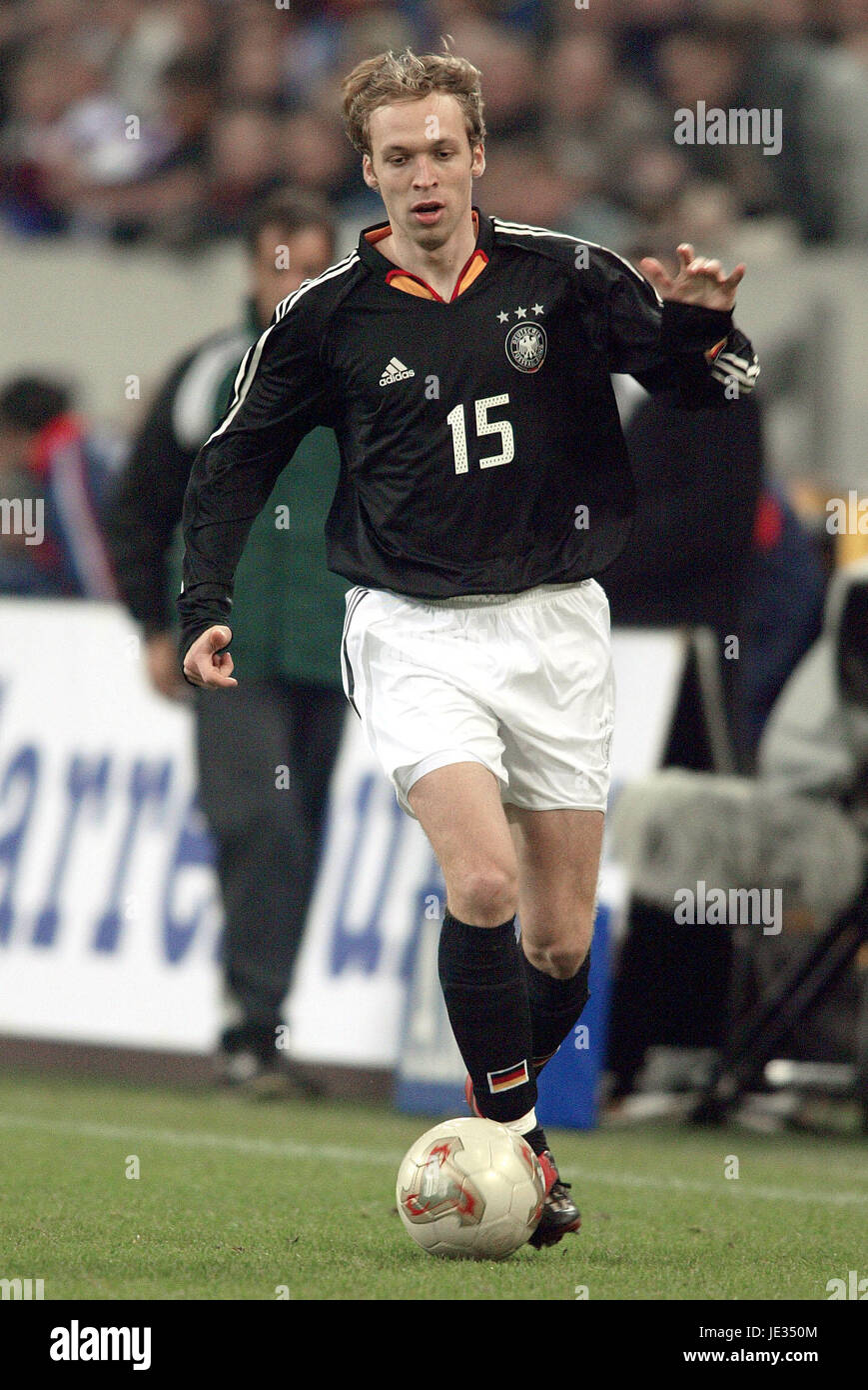 ANDREAS HINKEL Deutschland & VFB STUTTGART GELSENKIRCHEN Deutschland 15. November 2003 Stockfoto
