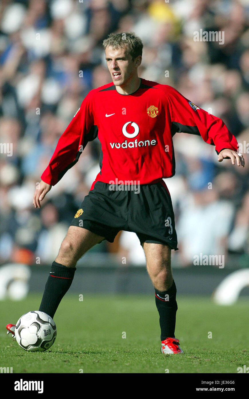 PHILIP NEVILLE MANCHESTER UNITED FC ELLAND ROAD LEEDS ENGLAND 18. Oktober 2003 Stockfoto