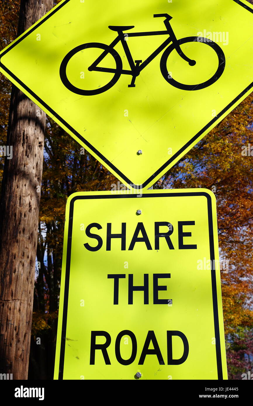 'Die Straße teilen', Radfahren Verkehrszeichen Stockfoto