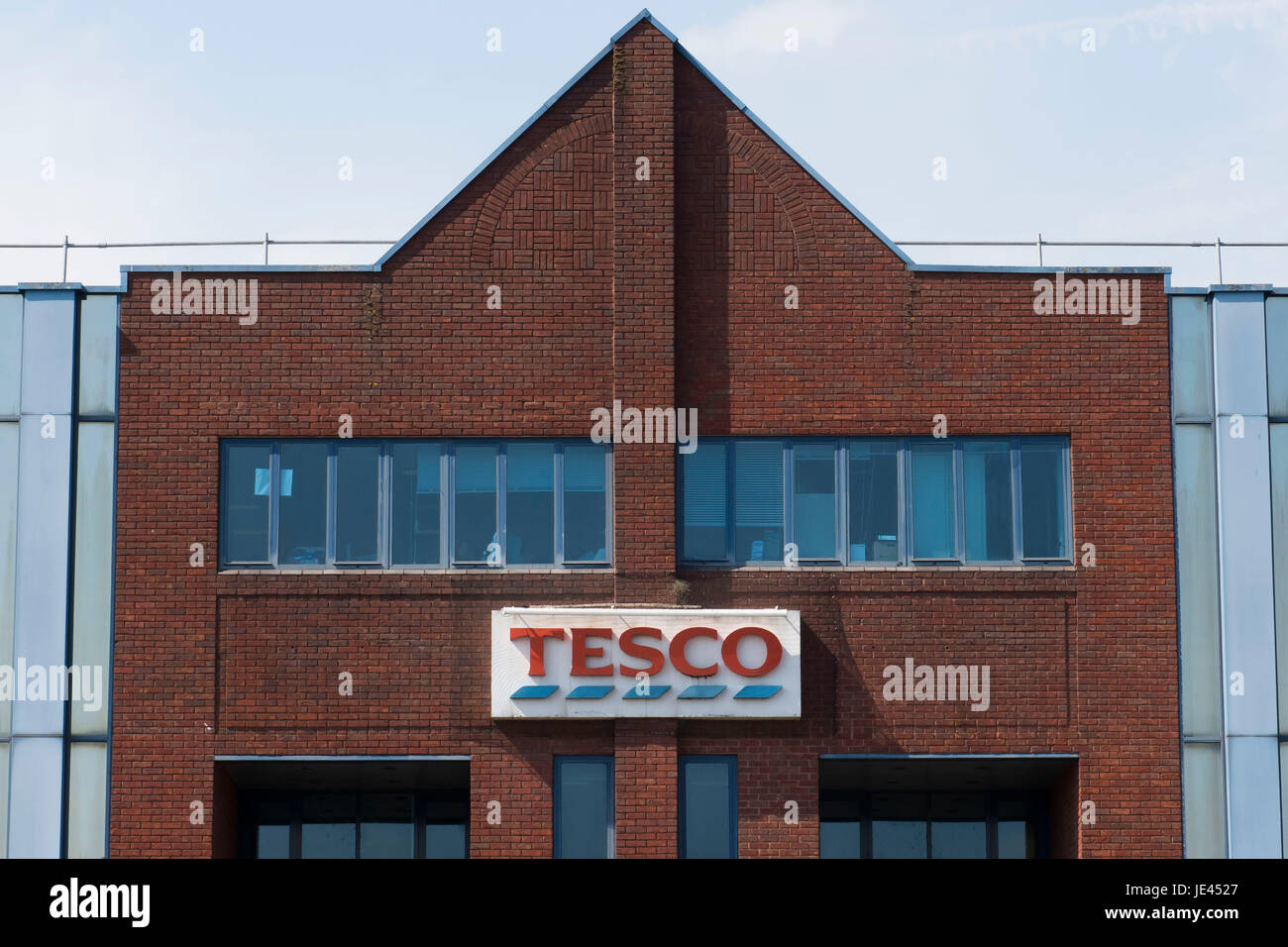 Tesco Callcenter an Maes-Y-Coed Road in Cardiff, Wales, Vereinigtes Königreich. Die Website wird mit dem Verlust von 1000 Arbeitsplätzen geschlossen. Stockfoto