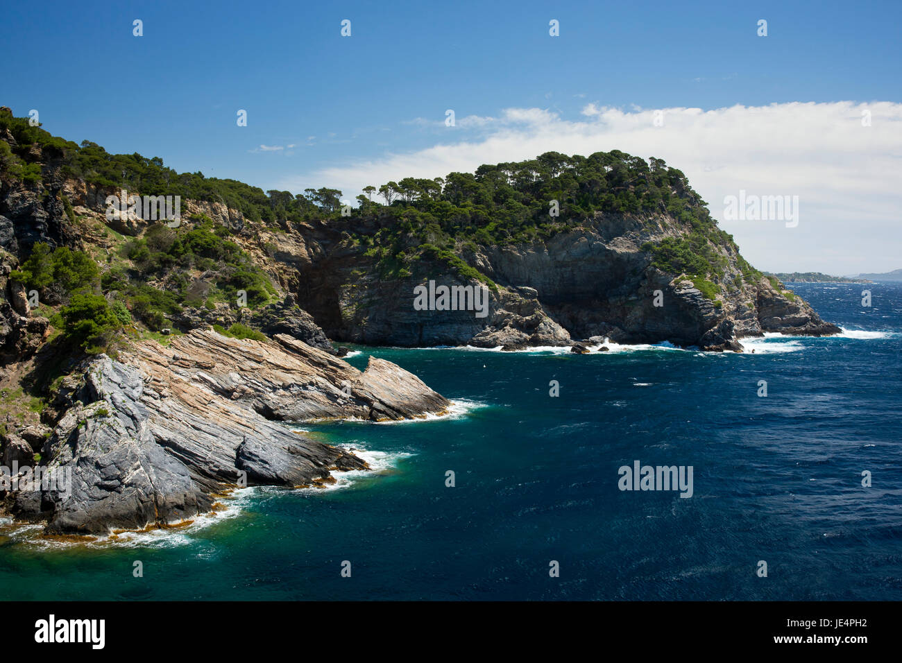 Wandern auf dem "Sentier du littoral" auf der Presqu'Île de Giens, Frankreich Stockfoto