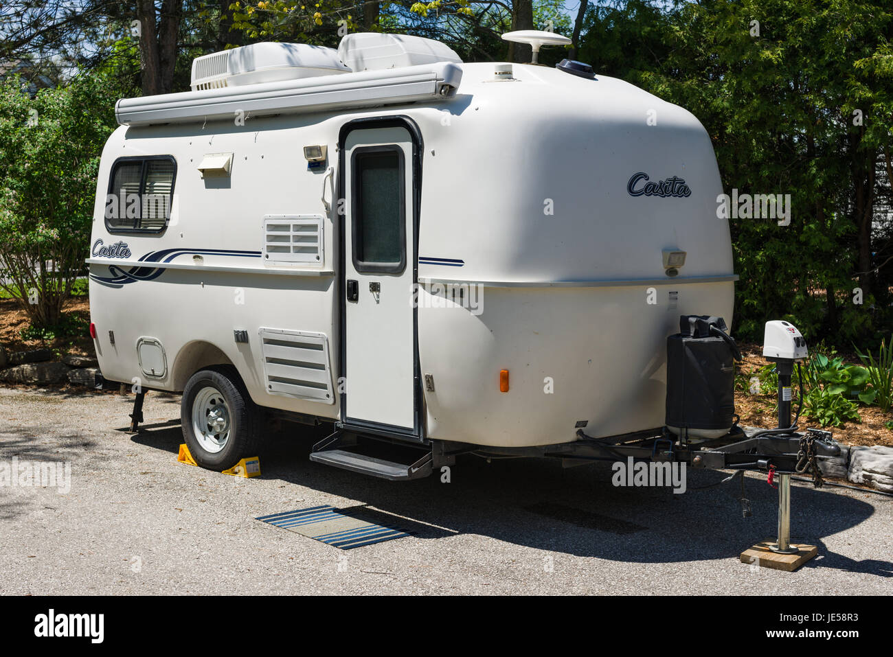 Von außen ein weißes Casita Fiberglas lightweight Travel trailer Stockfoto