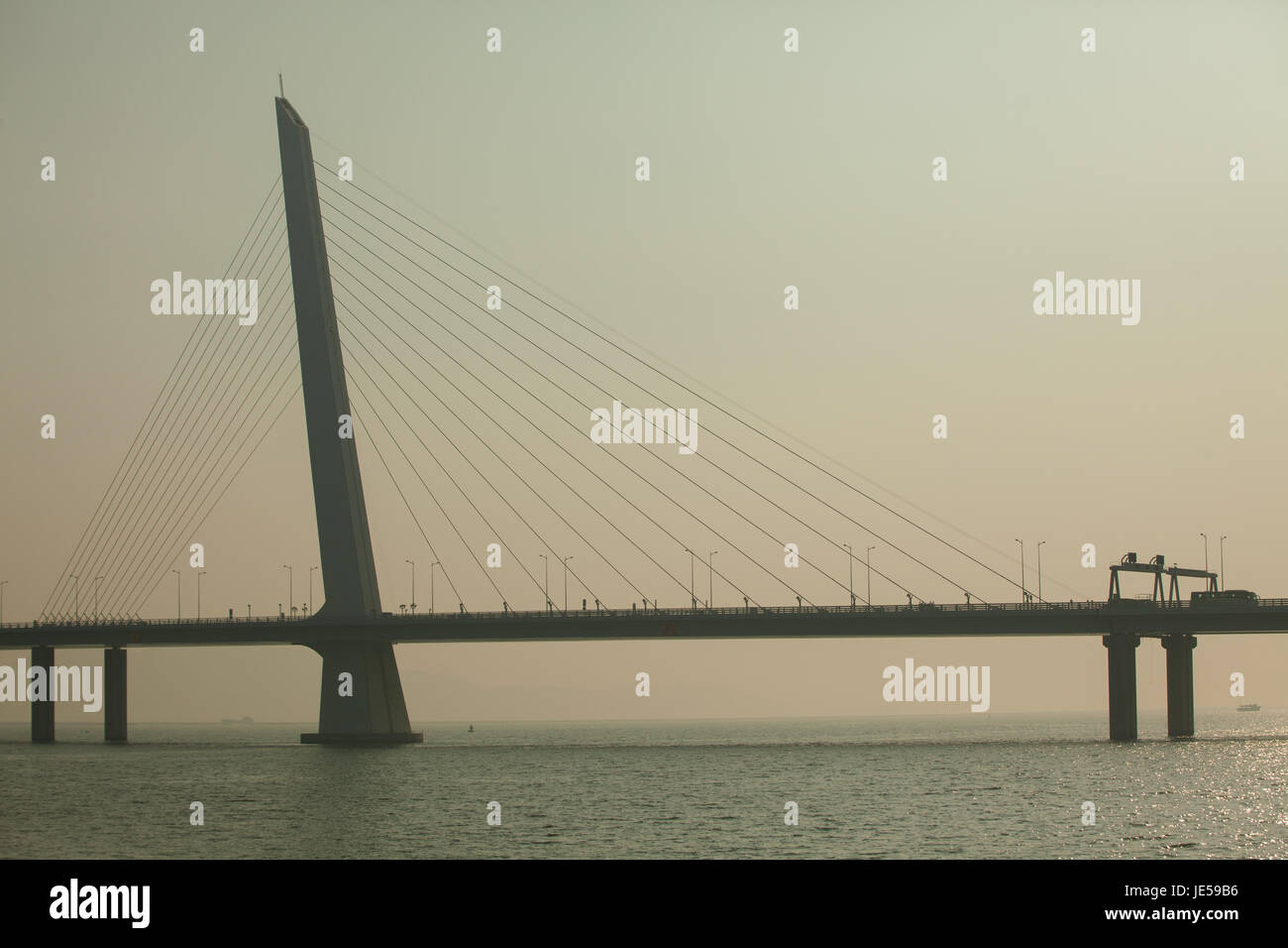 Shenzhen Bucht Brücke, Hong Kong SAR mit dem chinesischen Festland, Stadt Shenzhen, Provinz Guangdong, Volksrepublik China; Stockfoto