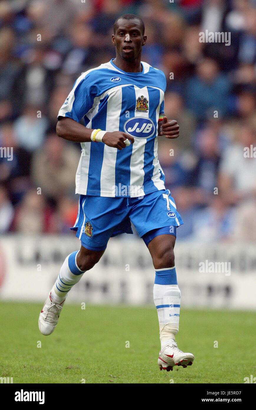 HENRI CAMARA WIGAN ATHLETIC FC JJB STADIUM WIGAN ENGLAND 15. Oktober 2005 Stockfoto