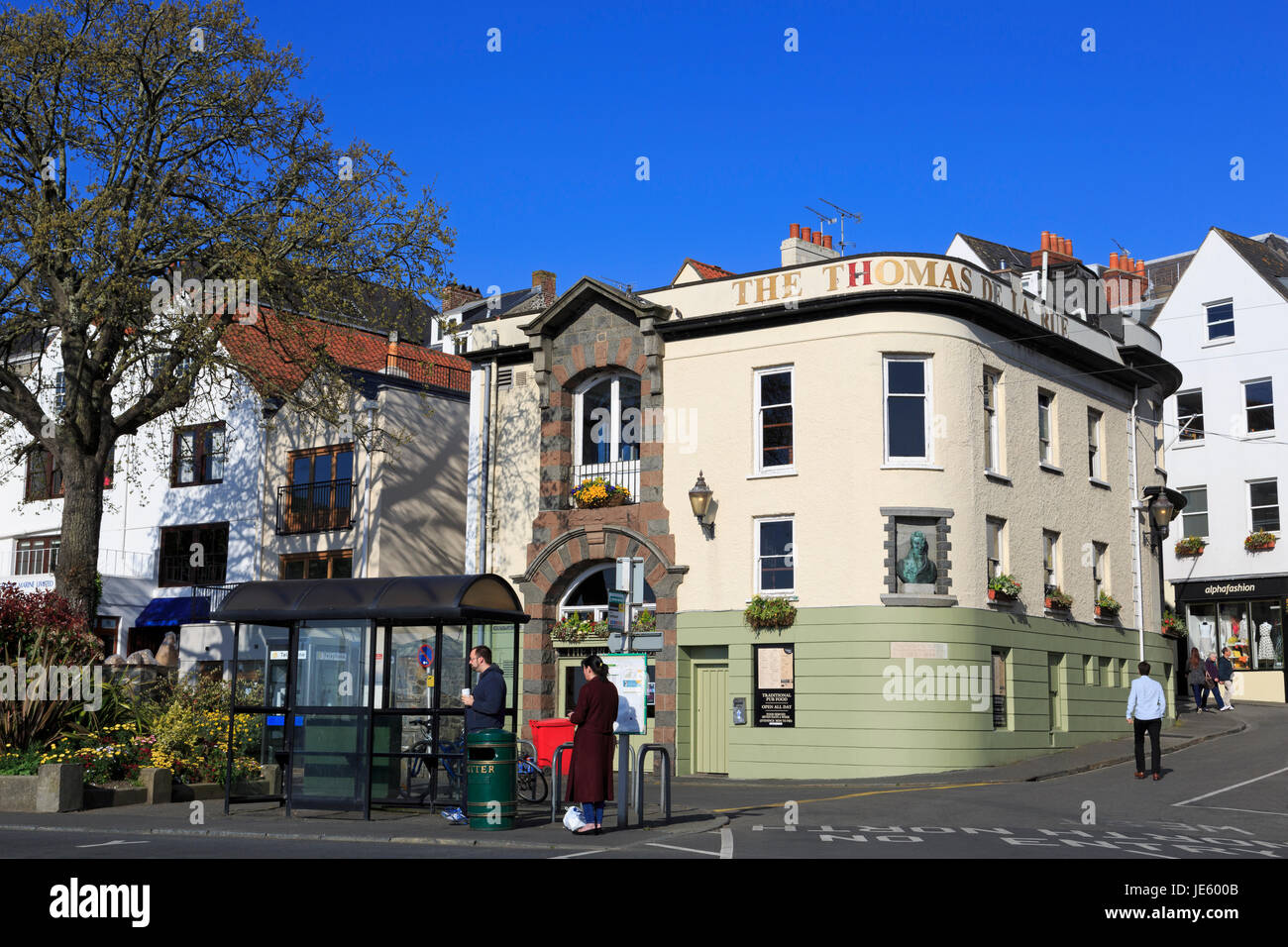 Thomas De La Rue Büste, North Esplanade, St. Peter Port, Guernsey, Channel Islands, Europa Stockfoto