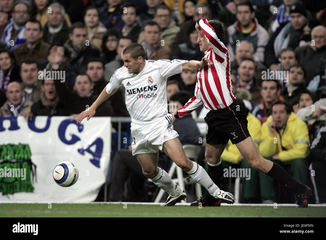 MICHAEL OWEN & YESTE REAL MADRID gegen ATHLETIC BILBAO SANTIAGO BERNABEU MADRID Spanien 19. Februar 2005 Stockfoto