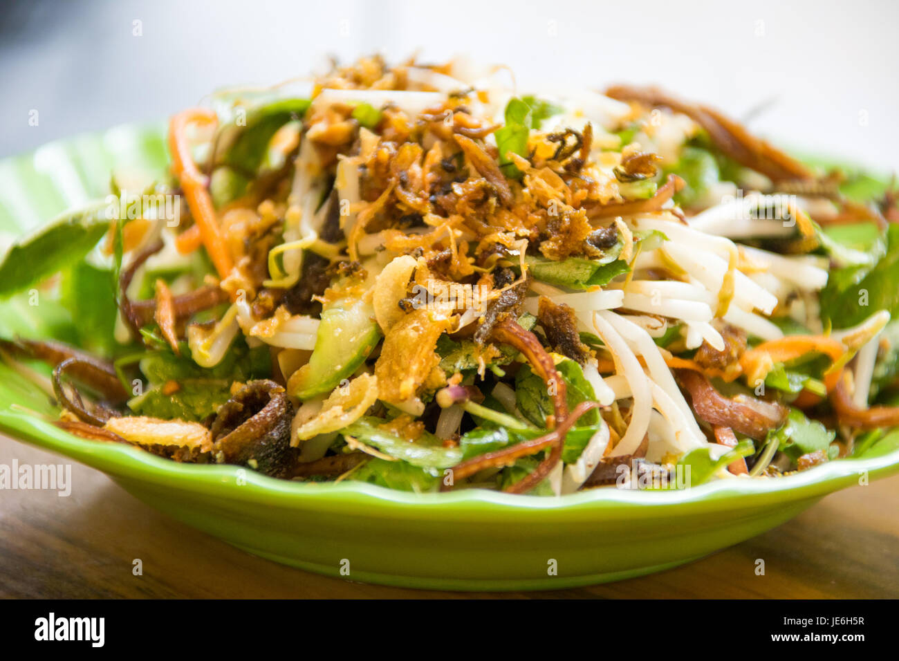 Aal-Salat an Minh Lan, Minh Lan Restaurant, Mien Luon Chan Cam, Hanoi, Vietnam Stockfoto