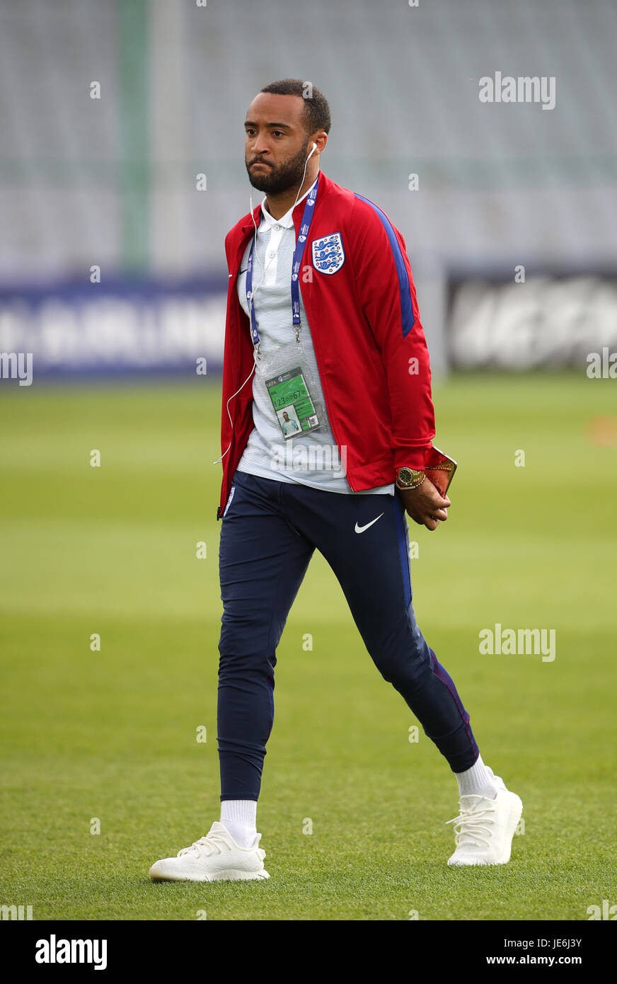 Englands Nathan Redmond vor der UEFA-U21-Europameisterschaft, Gruppe ein Match in der Kolporter Arena Kielce. Stockfoto