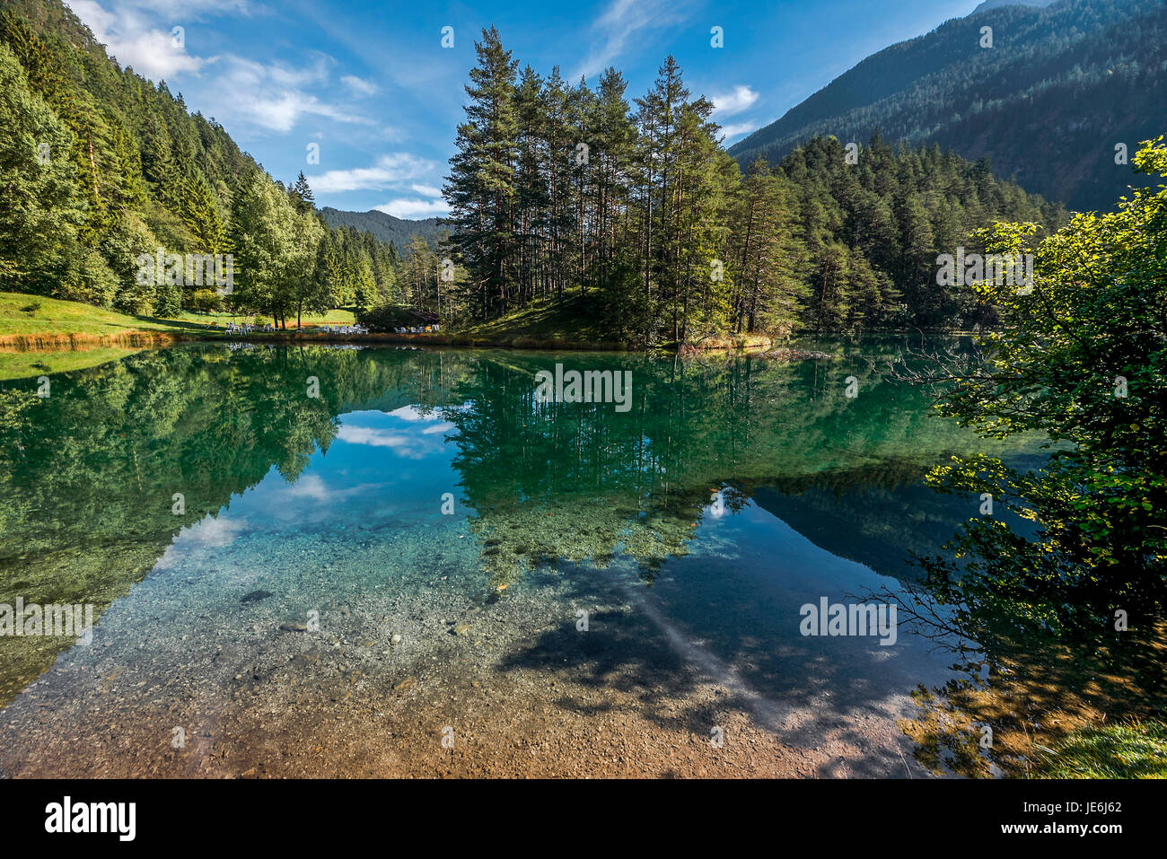 Am Sameranger See an einem sonnigen Tag Stockfoto