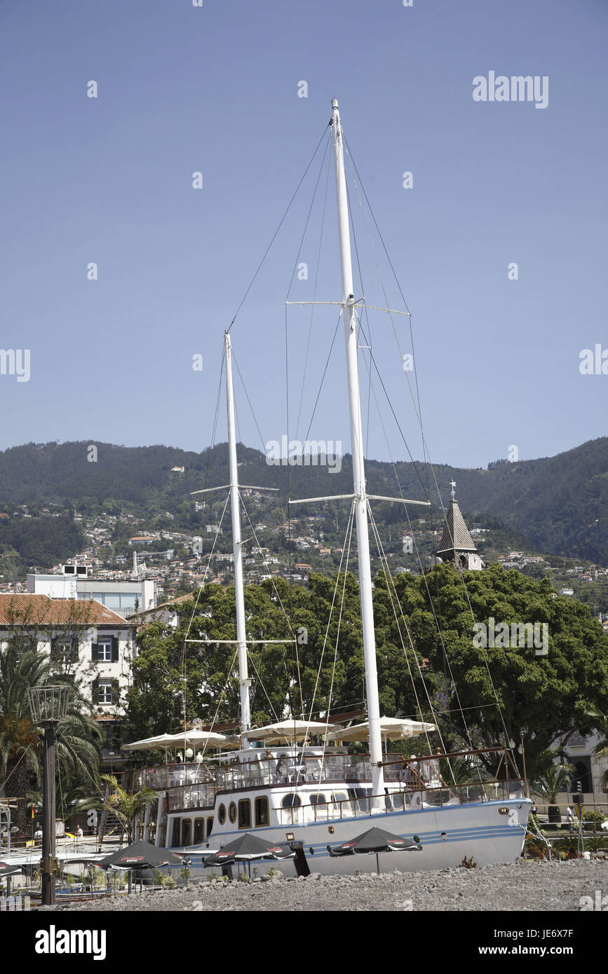 Portugal, Madeira, Funchal, Porto do Funchal, "The Vargant", z. B. die Beatles-Yacht, Stockfoto