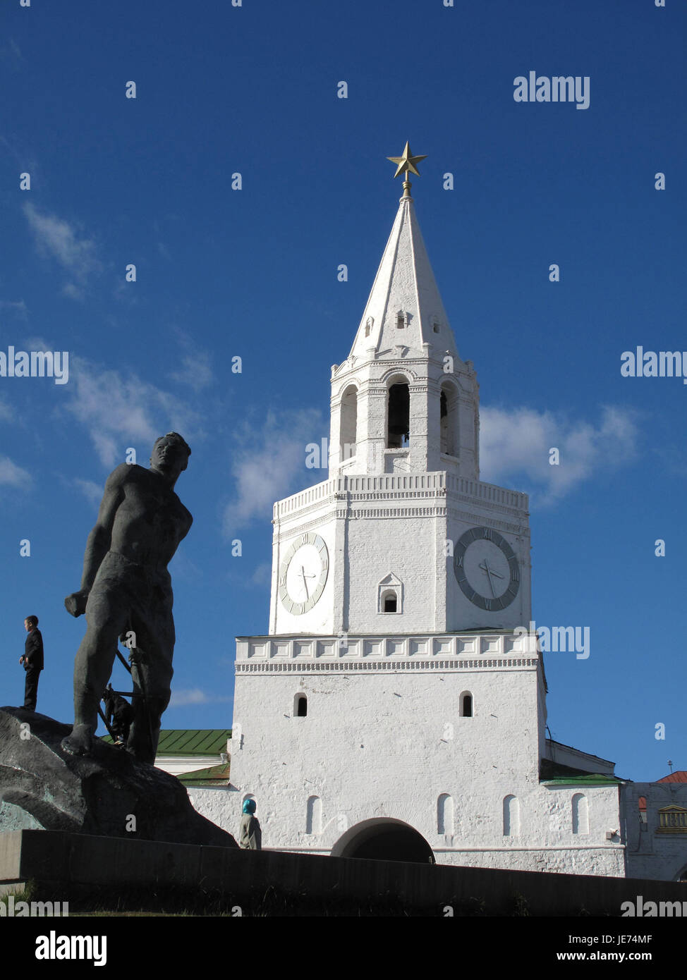 Russland, Republik Tatarstan, Kazan, Kreml, Spa &amp; Wellnesscenter Skifahren Turm, Turm, Architektur, Turm, Skulptur, Tatarstan, Uhr, Zeit, Stern, außerhalb, Sehenswürdigkeit, Tourismus, Stockfoto