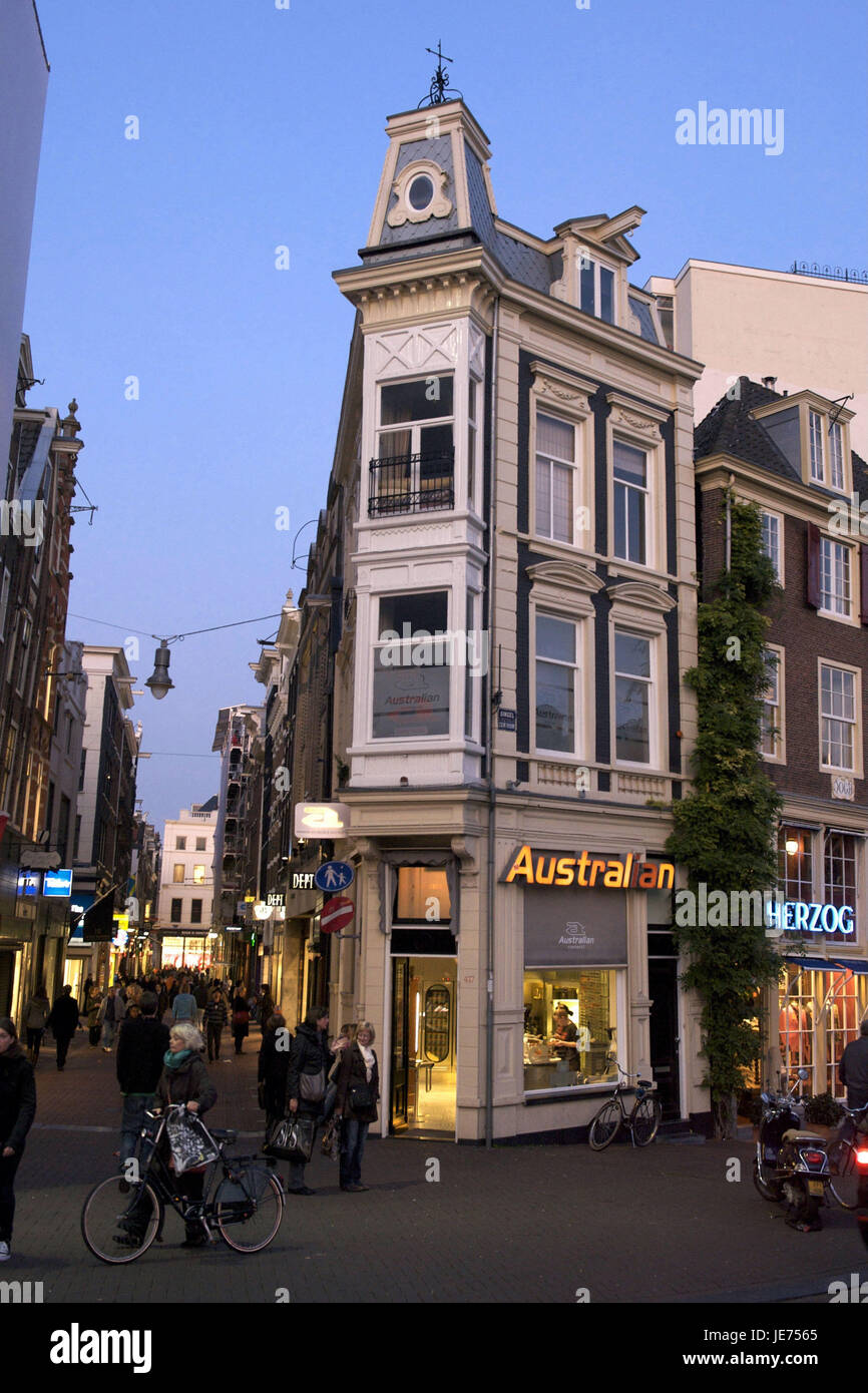 Holland, die Niederlande, Amsterdam, Touristen im Zentrum Stadt, Stockfoto