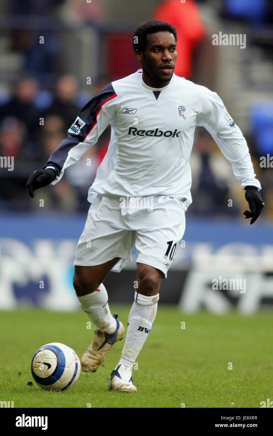 Jay Jay Okocha Bolton Wanderers Fc Reebok Stadium Bolton England 11 Marz 06 Stockfotografie Alamy
