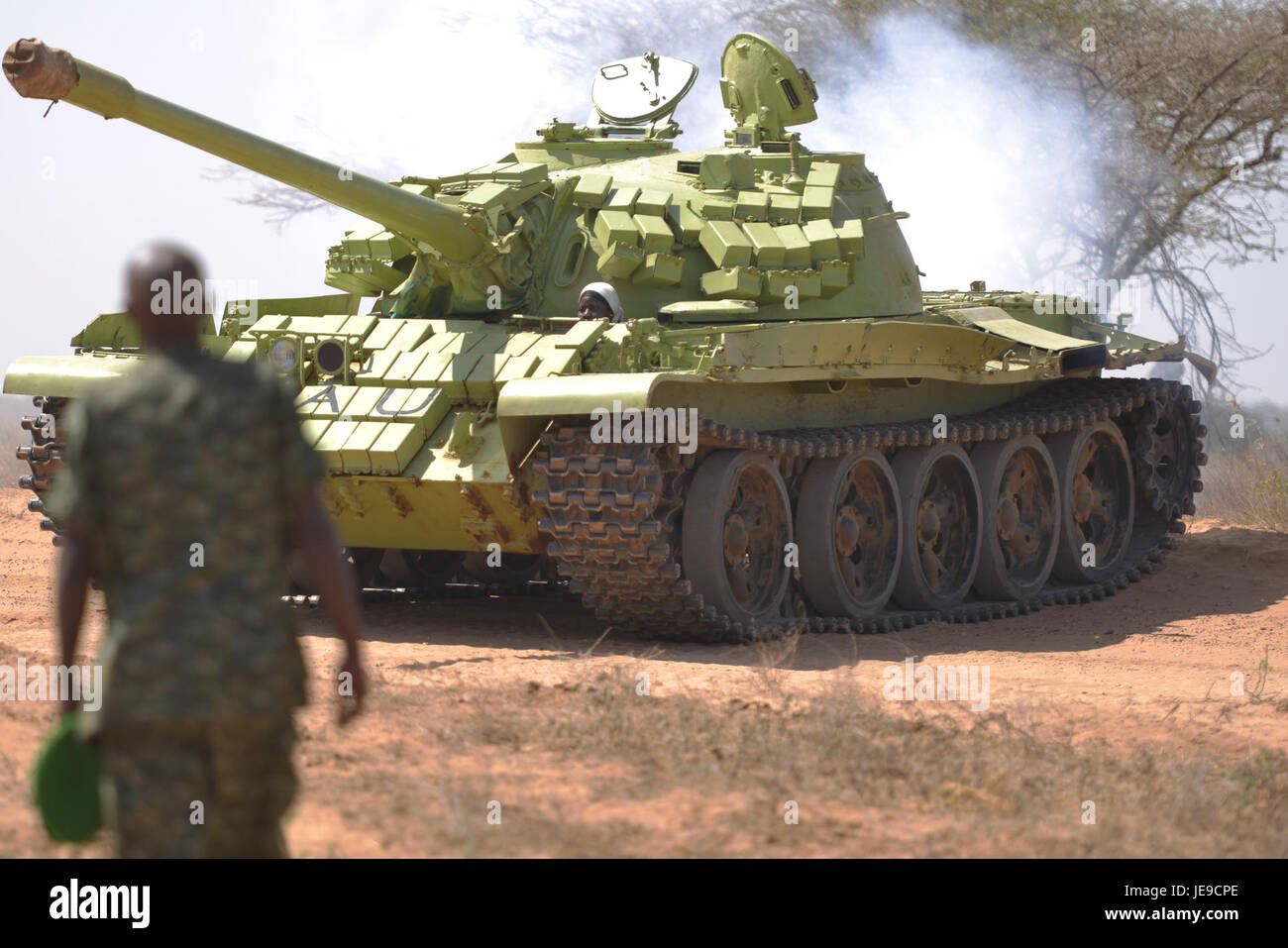 2014-03-06 AMISOM Tank Crew-1 (12992994985) Stockfoto