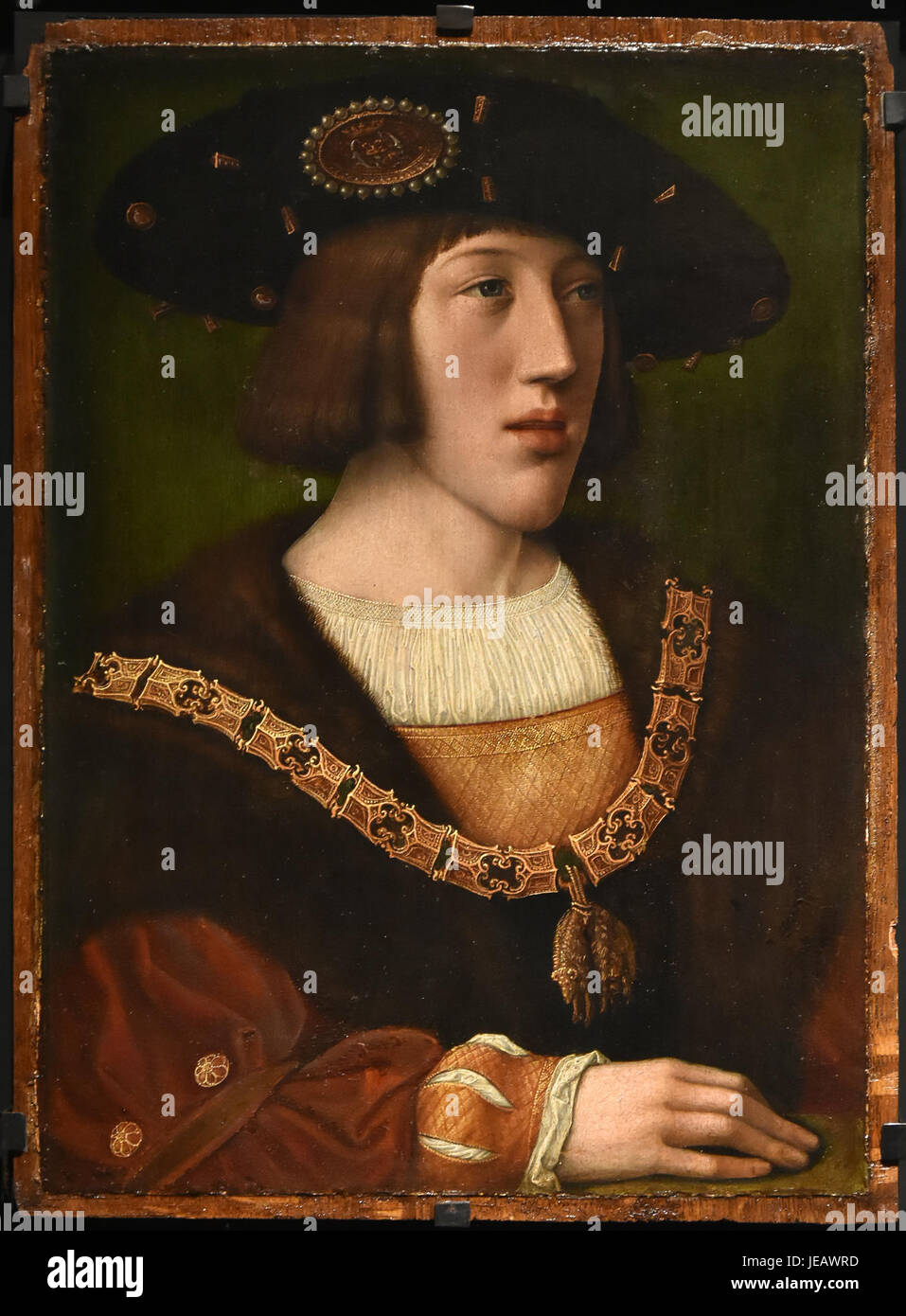 Das Bild zeigt Bernard van Orleys Gemälde von Kaiser Karl V., das ein Porträt des Herrschers aus dem 16. Jahrhundert zeigt, das die königliche Darstellung und detaillierte Darstellung der Kleidung und Merkmale des Kaisers einfängt. Stockfoto Das Bild zeigt Bernard van Orleys Gemälde von Kaiser Karl V., das ein Porträt des Herrschers aus dem 16. Jahrhundert zeigt, das die königliche Darstellung und detaillierte Darstellung der Kleidung und Merkmale des Kaisers einfängt. Stockfoto