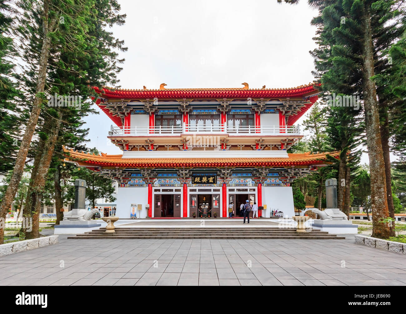 NANTOU, TAIWAN - 1. Mai 2017: Xuanguang Tempel in Sonne-Mond-See, Taipei, Taiwan Stockfoto