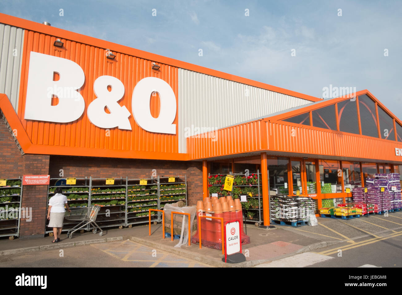 B & Q, Logo, Zeichen, Shop, super store,Carmarthen,Carmarthenshire,West,Wales,U.K.,UK,Europe, Stockfoto