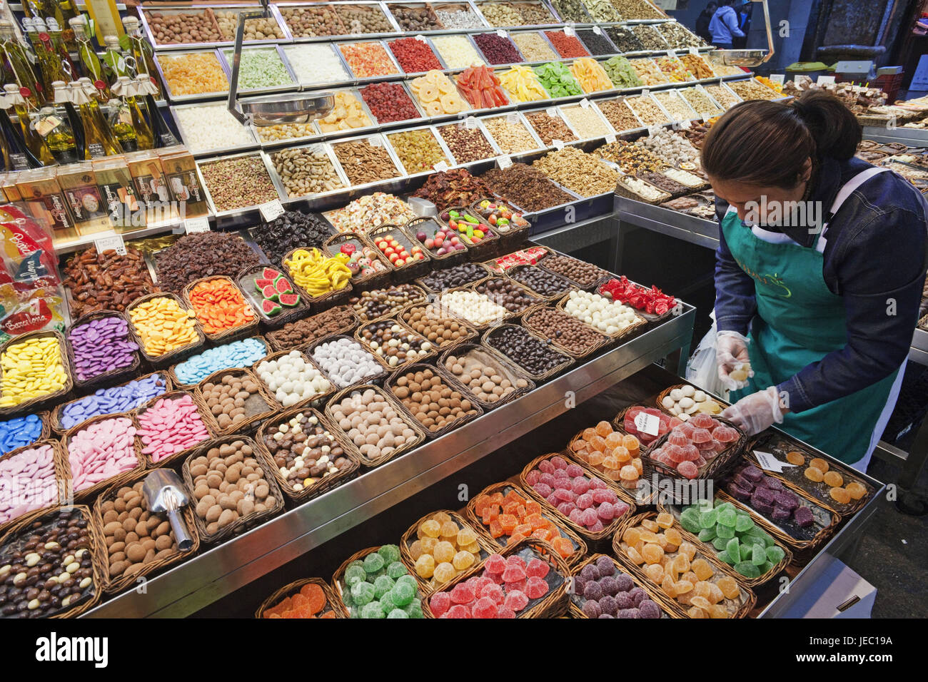 Spanien, Barcelona, Ramblas, Mercat La Boqueria, Marktstand, Süßigkeiten, Stockfoto