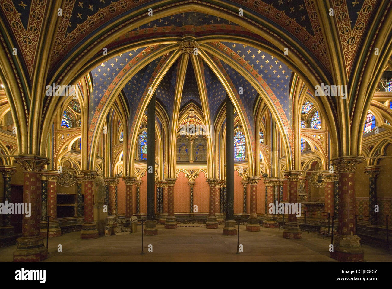 Frankreich, Paris, Sainte-Chapelle, Innenansicht, Hauptstadt, Palast Band, Altar, Kirchenfenster, Mosaik-Fenster, Architektur, Ort von Interesse, Reiseziel, Tourismus, Icon, glauben, Religion, Christentum, Stockfoto