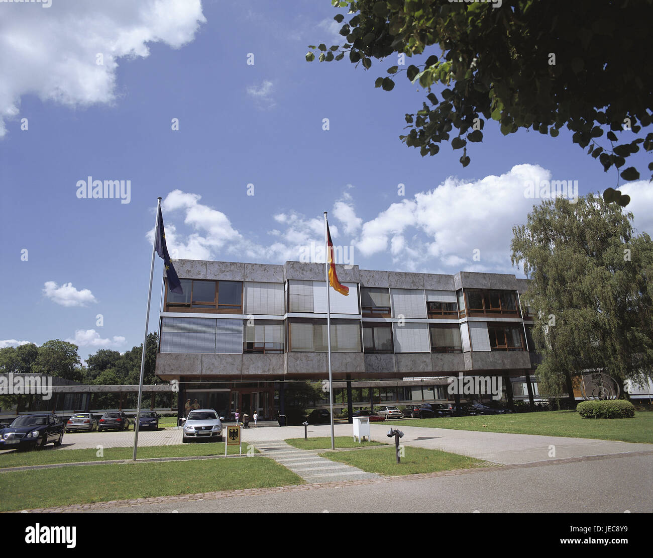 Deutschland, Baden-Wurttemberg Karlsruhe, Bundesverfassungsgericht, Stadt, Gebäude, Teller, Gerichtsgebäude, Verfassungsgericht, Gerechtigkeit, Gerechtigkeit, Fassade, im Außenbereich Stockfoto