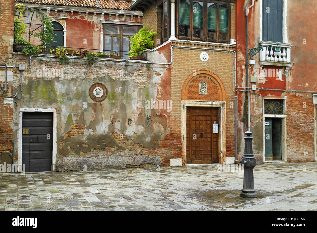 Alte Häuser in der Stadt Dosoduro, Venedig, Italien Stockfoto