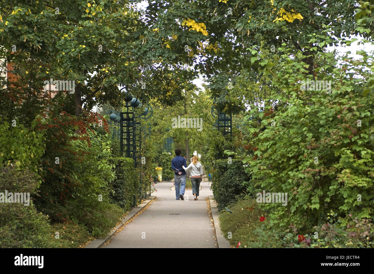 Frankreich, Paris, Viaduc der Künste, "la Coulee Verte", paar, Spaziergang, kein Model-release Stockfoto