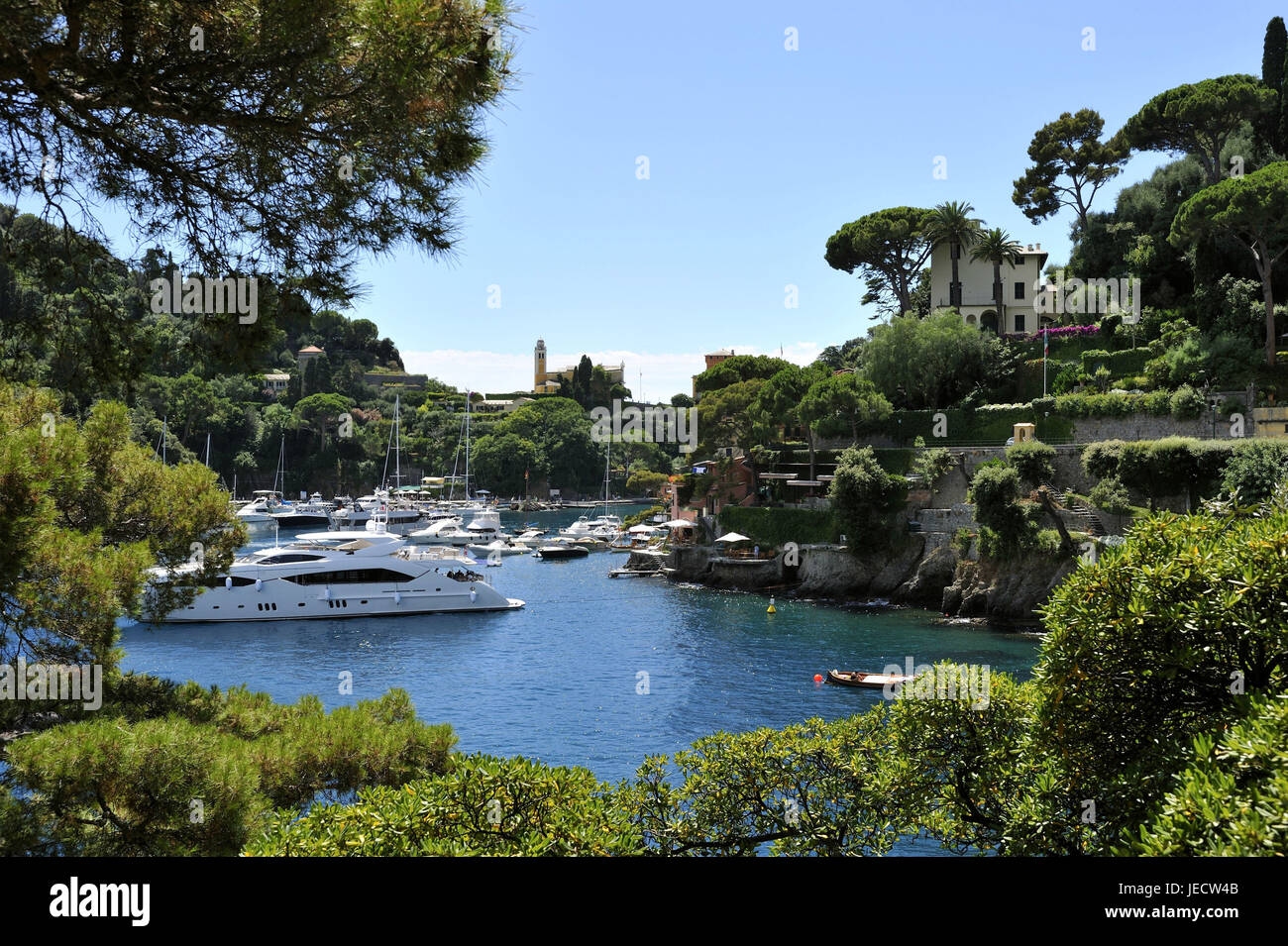 Italien, Ligurien, Riviera di Levante, Natur-Hafen von Portofino, Motoryachten, Stockfoto