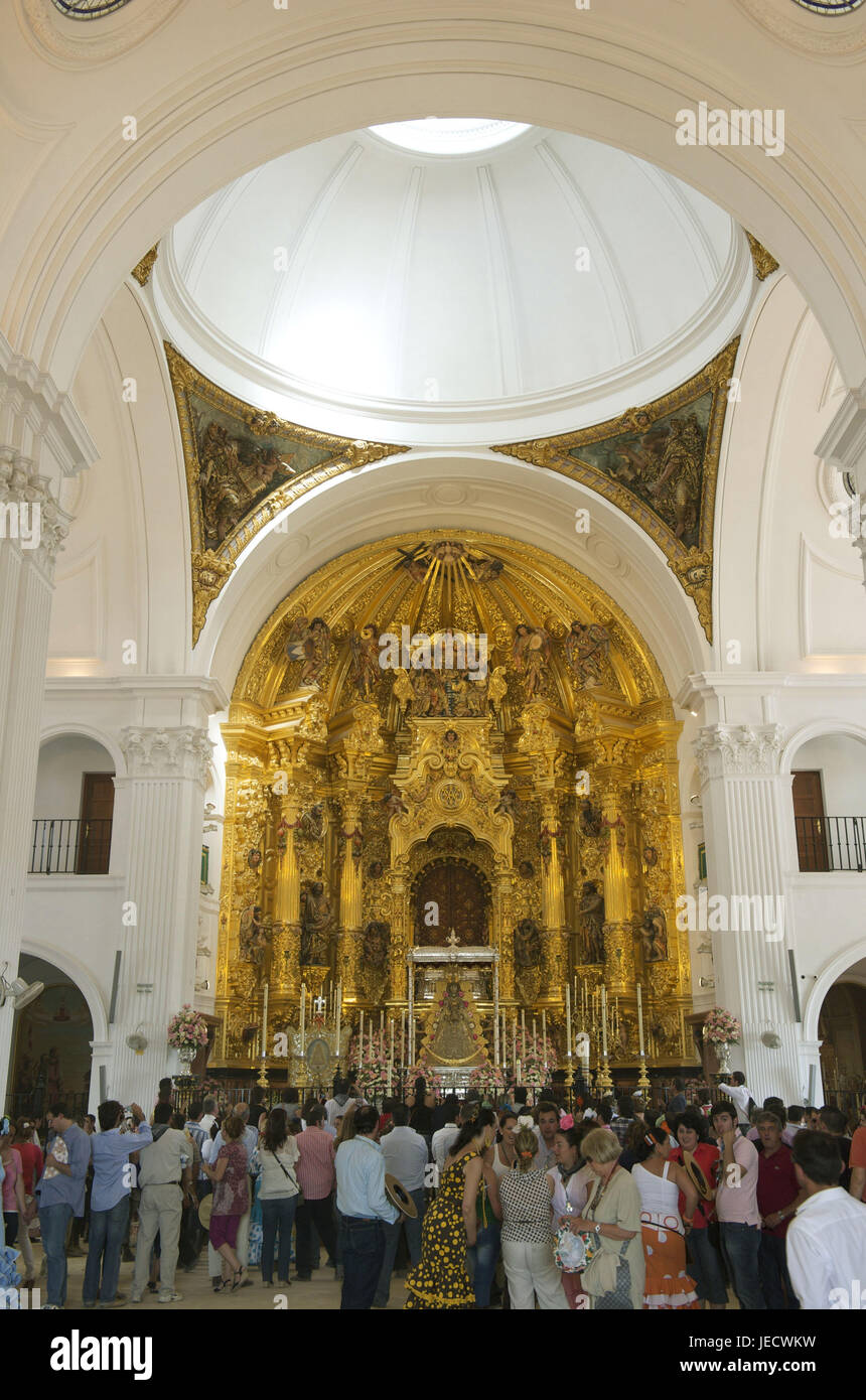 Spanien, Andalusien, el Rocio, Romeria, Pilger in der Wallfahrtskirche, Stockfoto