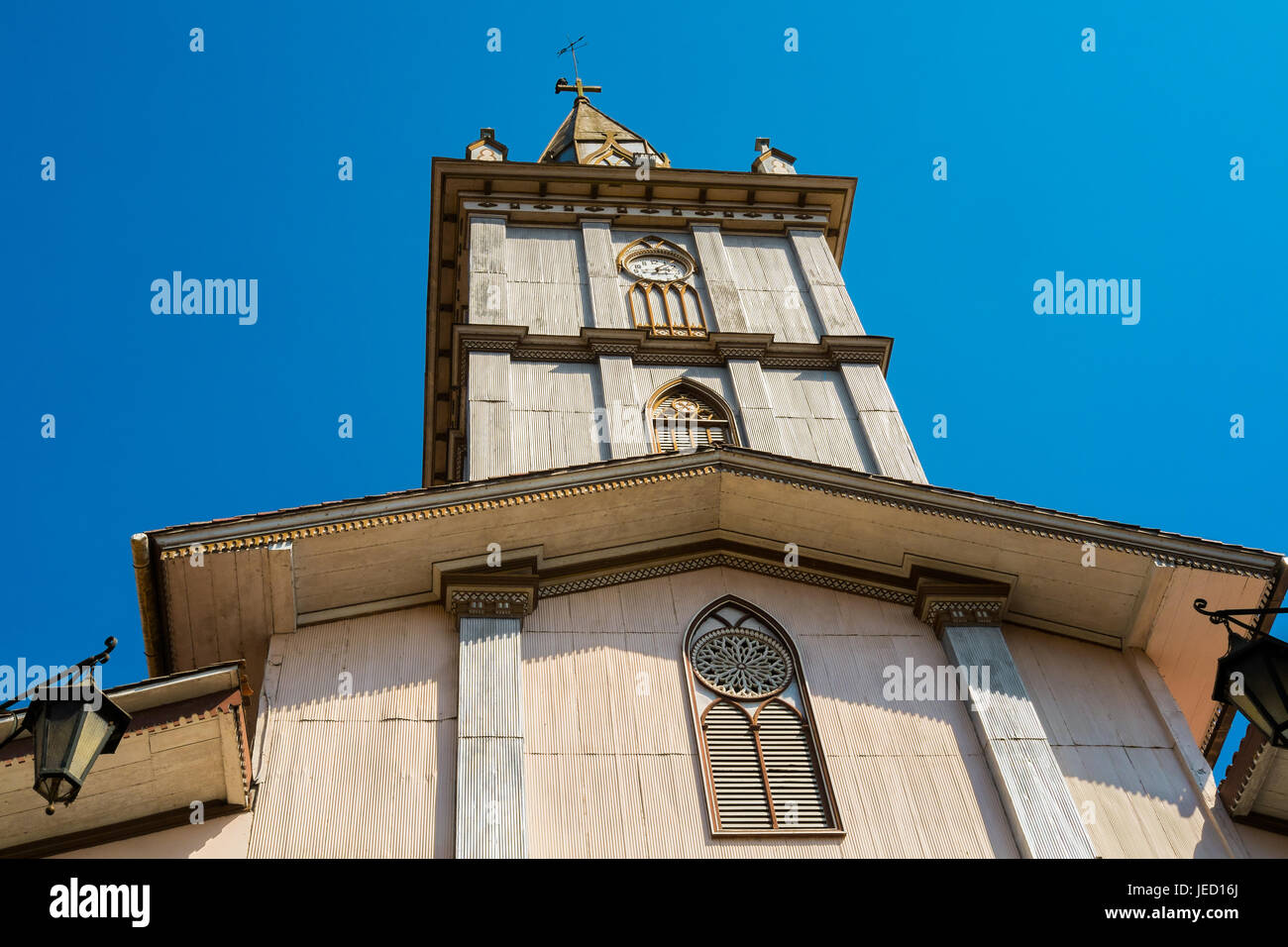 Alte hölzerne Kirche in Zaruma Altgold Bergbau, Ecuador Stockfoto